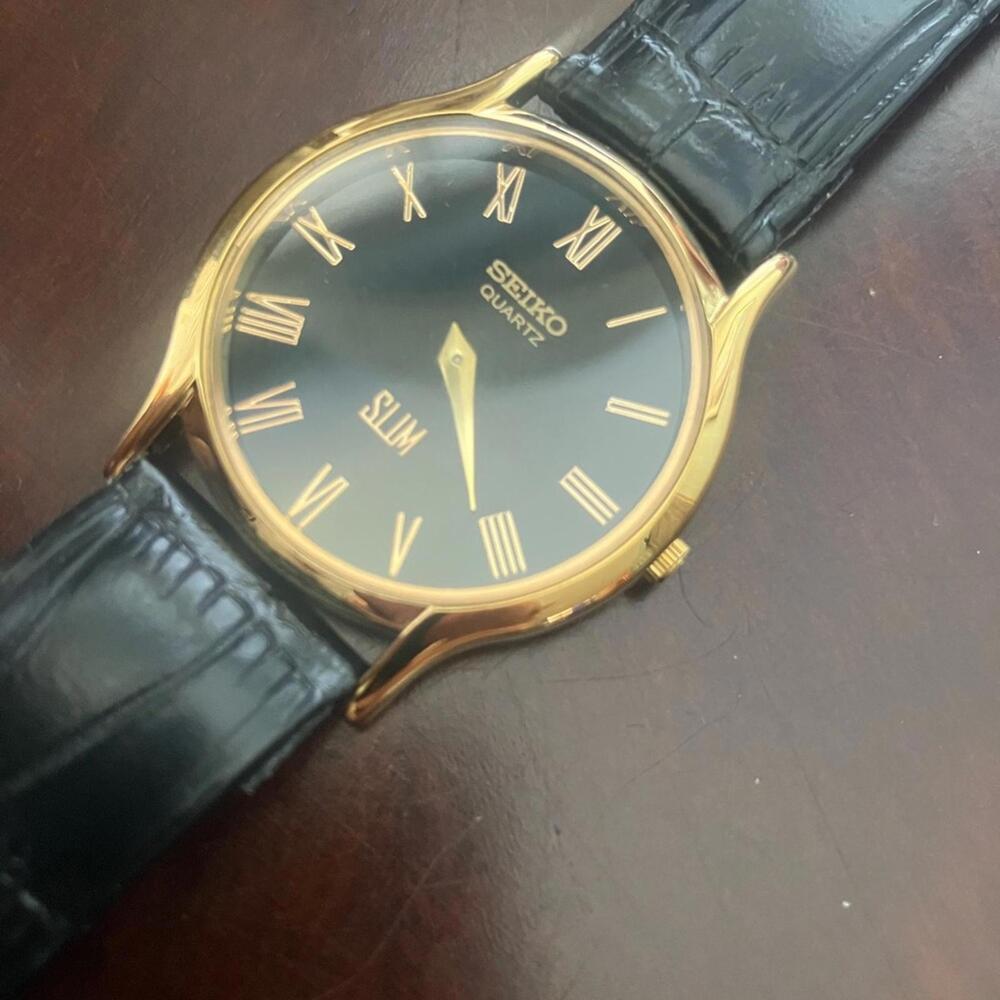 Rare Vintage Seiko Black and Gold Quartz Men's Watch 36mm